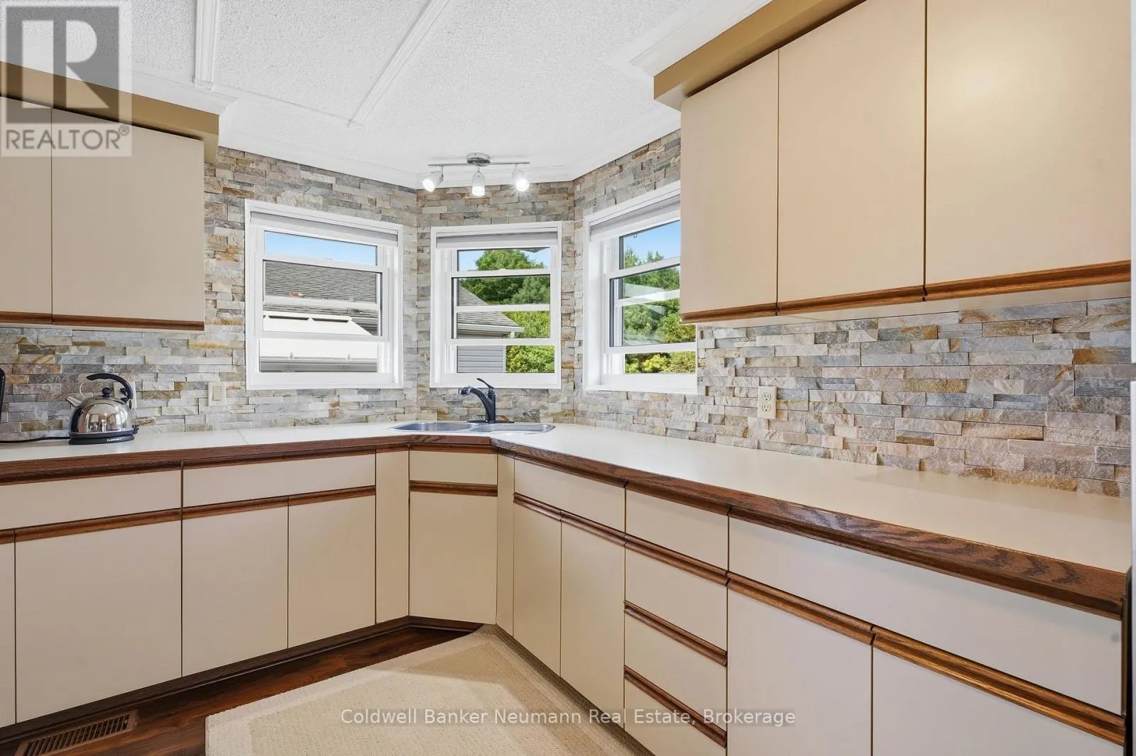 9 BASSWOOD ROAD