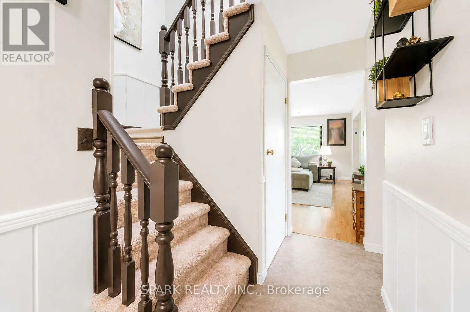23 RANNIE COURT