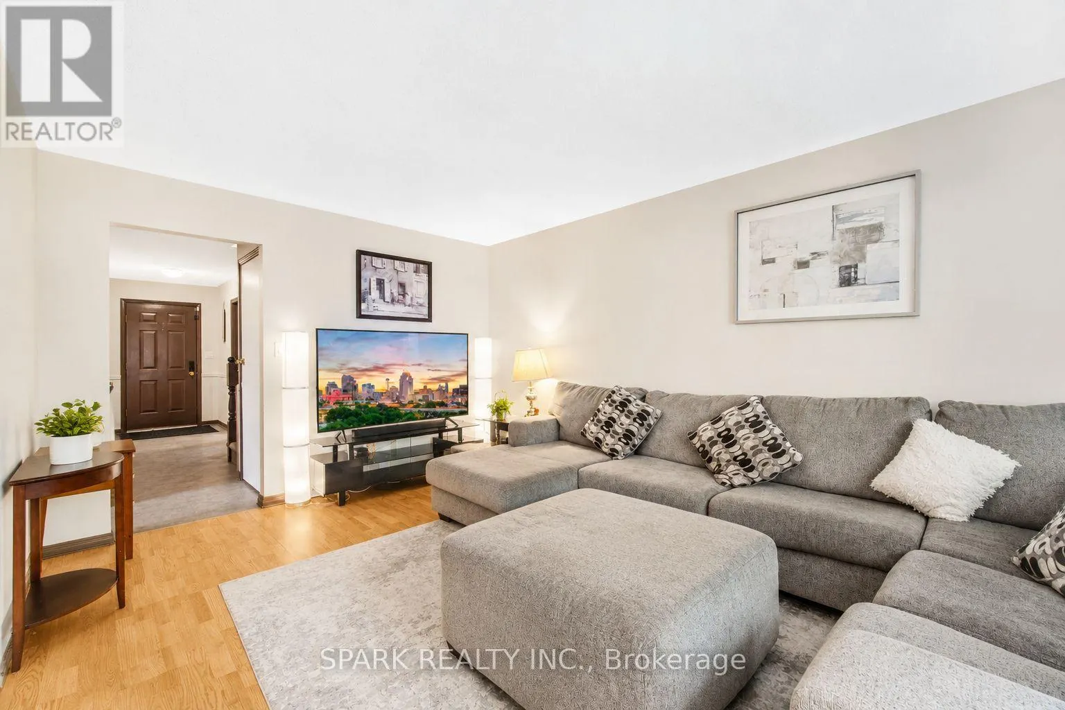 23 RANNIE COURT