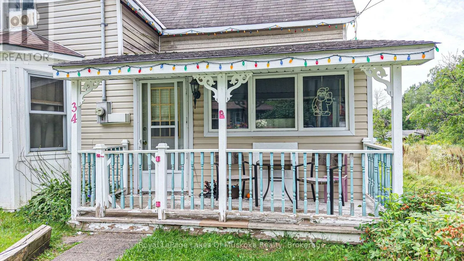 34 YOUNG STREET