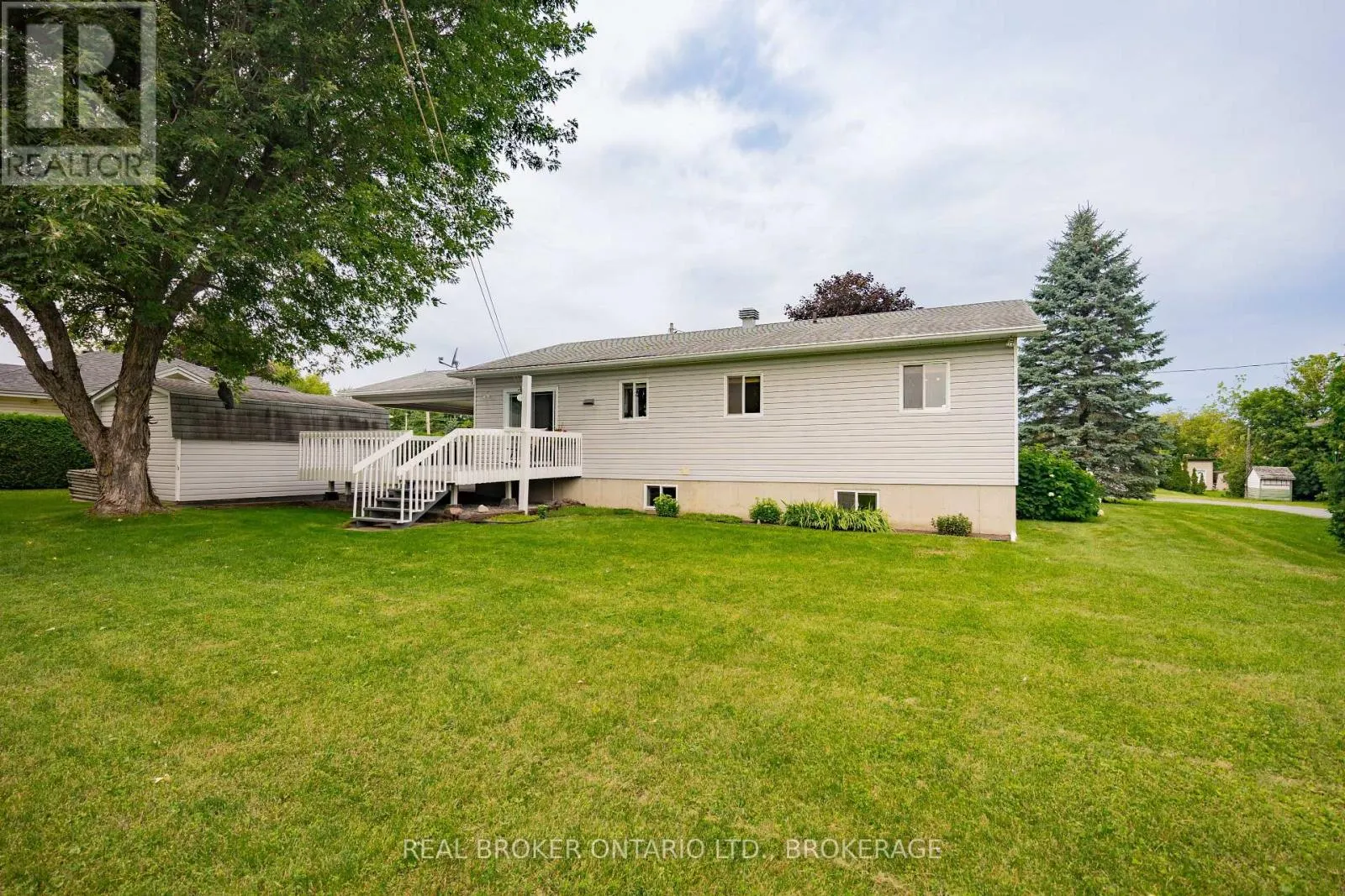 20392 ROY CRESCENT