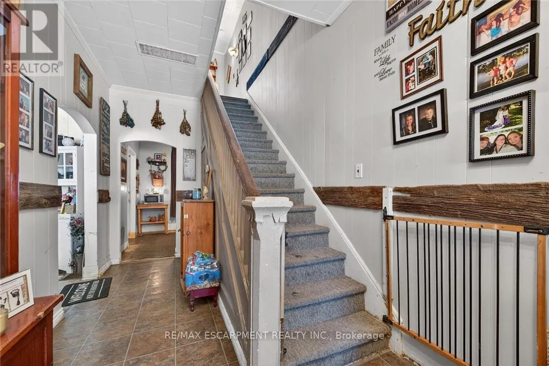A&B - 18 KING STREET