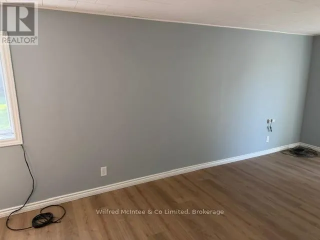11C CEDARWOOD DRIVE