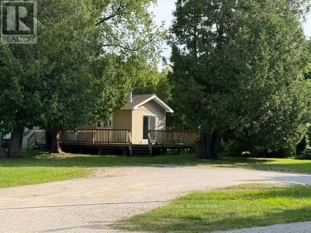 11C CEDARWOOD DRIVE