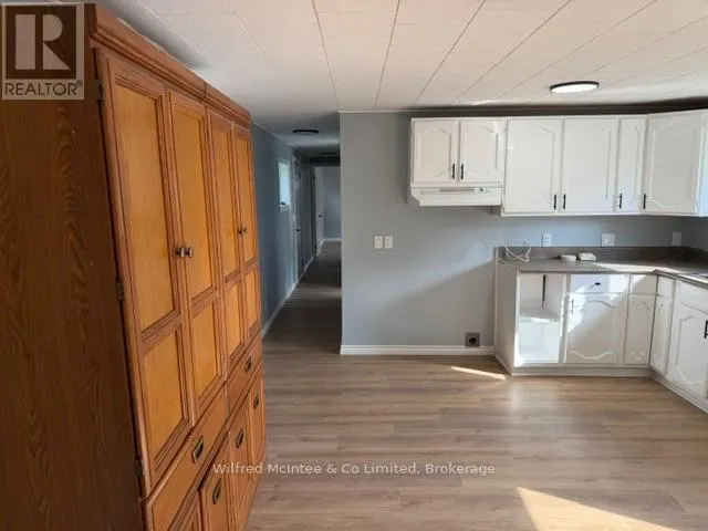 11C CEDARWOOD DRIVE