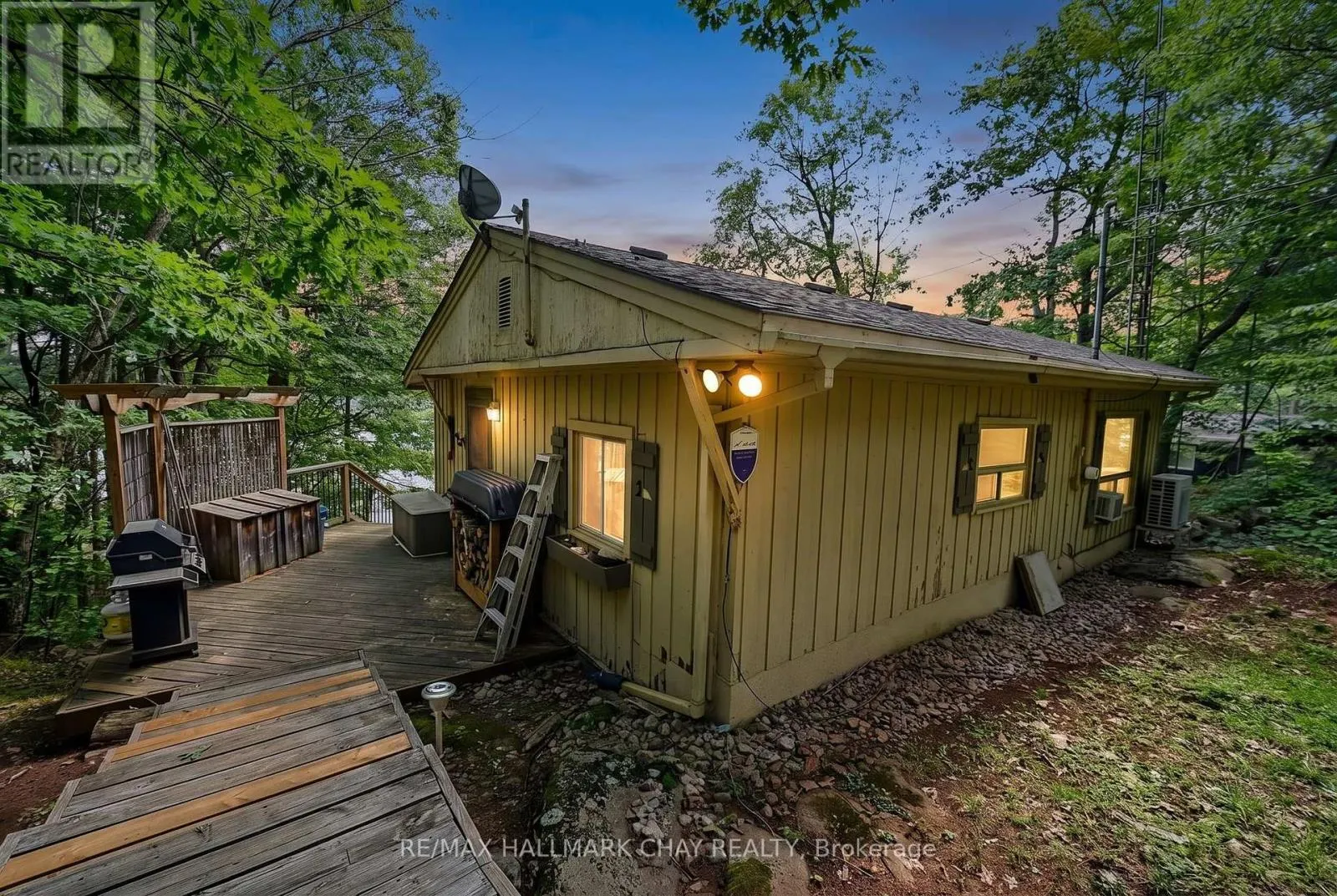1283 WEST LIONSHEAD ROAD