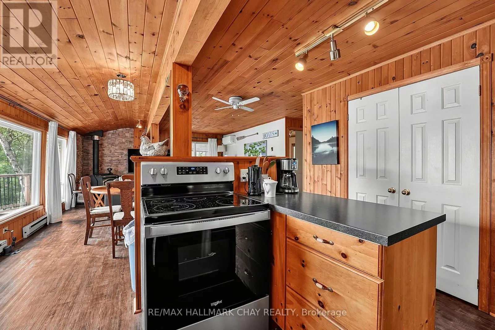 1283 WEST LIONSHEAD ROAD