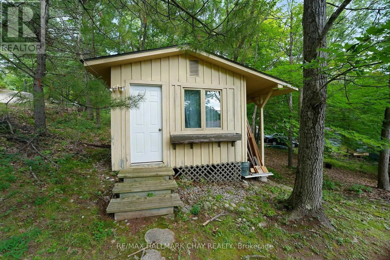 1283 WEST LIONSHEAD ROAD