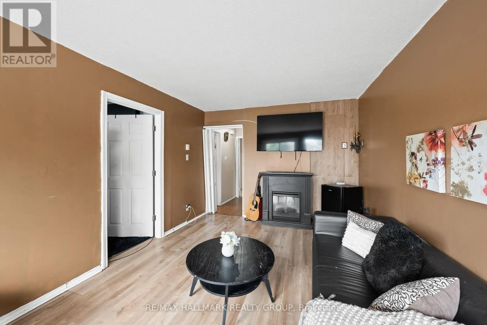 64 - 3415 UPLANDS DRIVE