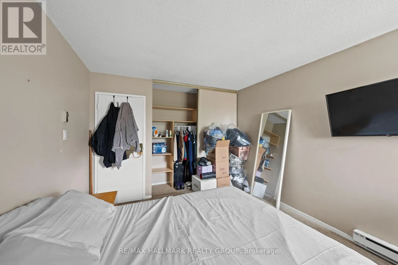 64 - 3415 UPLANDS DRIVE