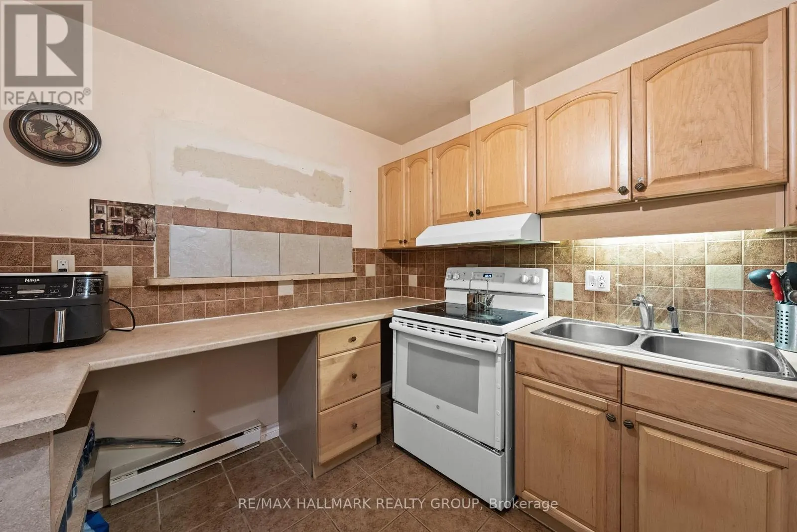 64 - 3415 UPLANDS DRIVE