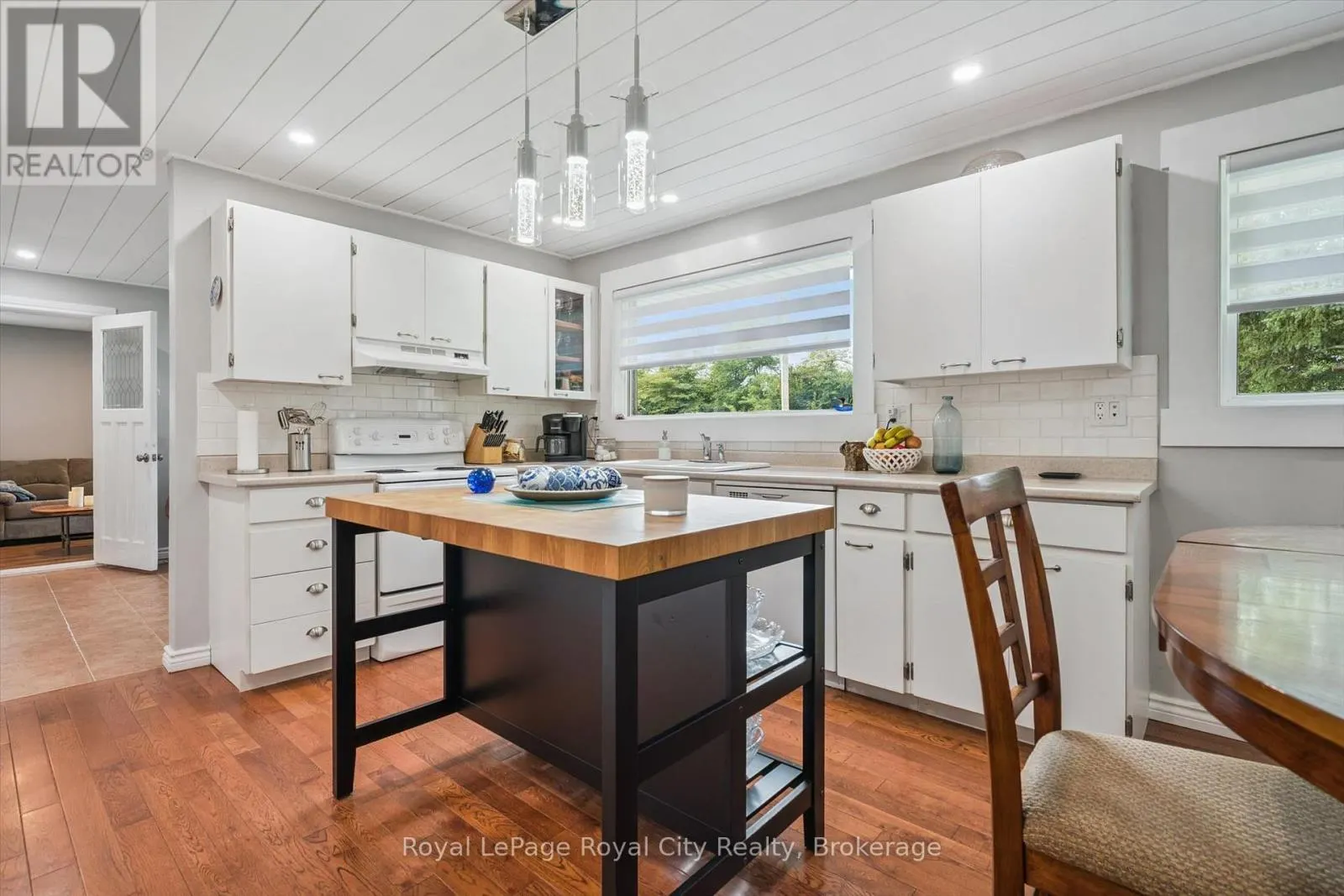 6167 GUELPH STREET