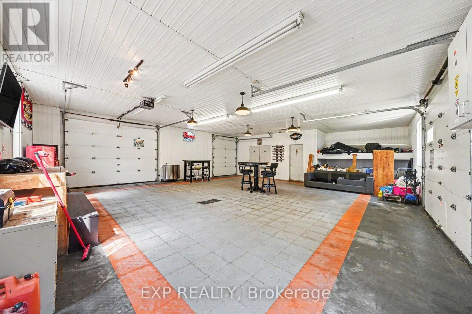 1007 ST PIERRE ROAD