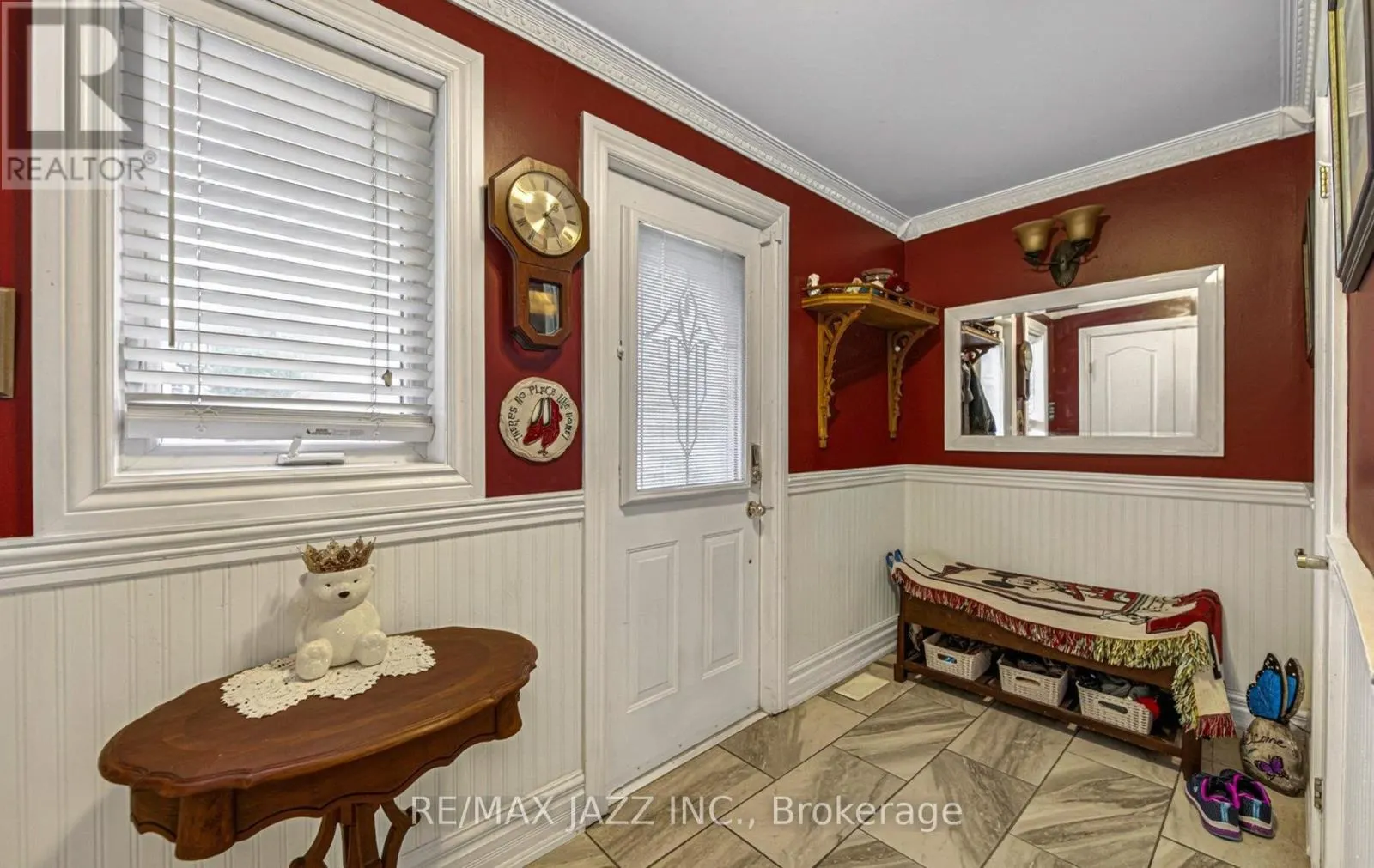 112 HOPE STREET N