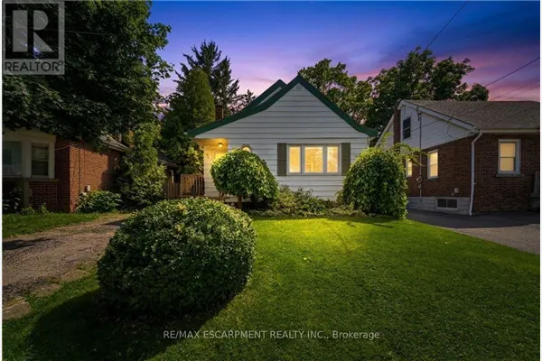 61 GLENMOUNT AVENUE