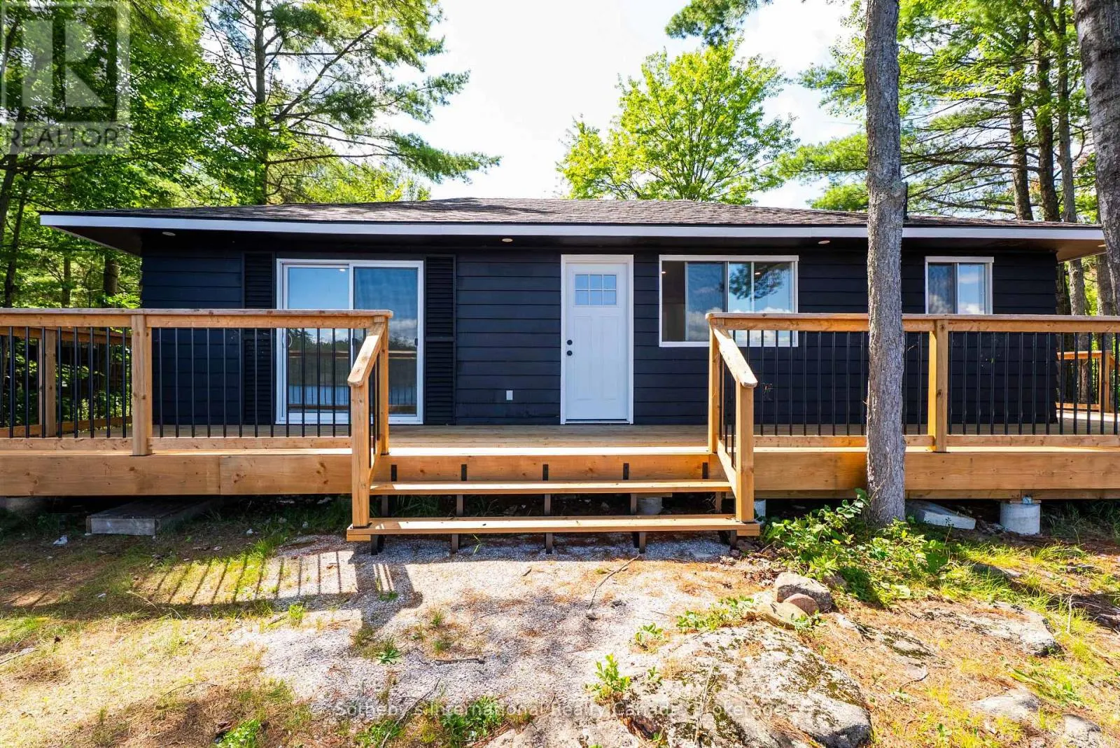 COTTAGE - 1055 WEST BANK DRIVE #COTTAGE