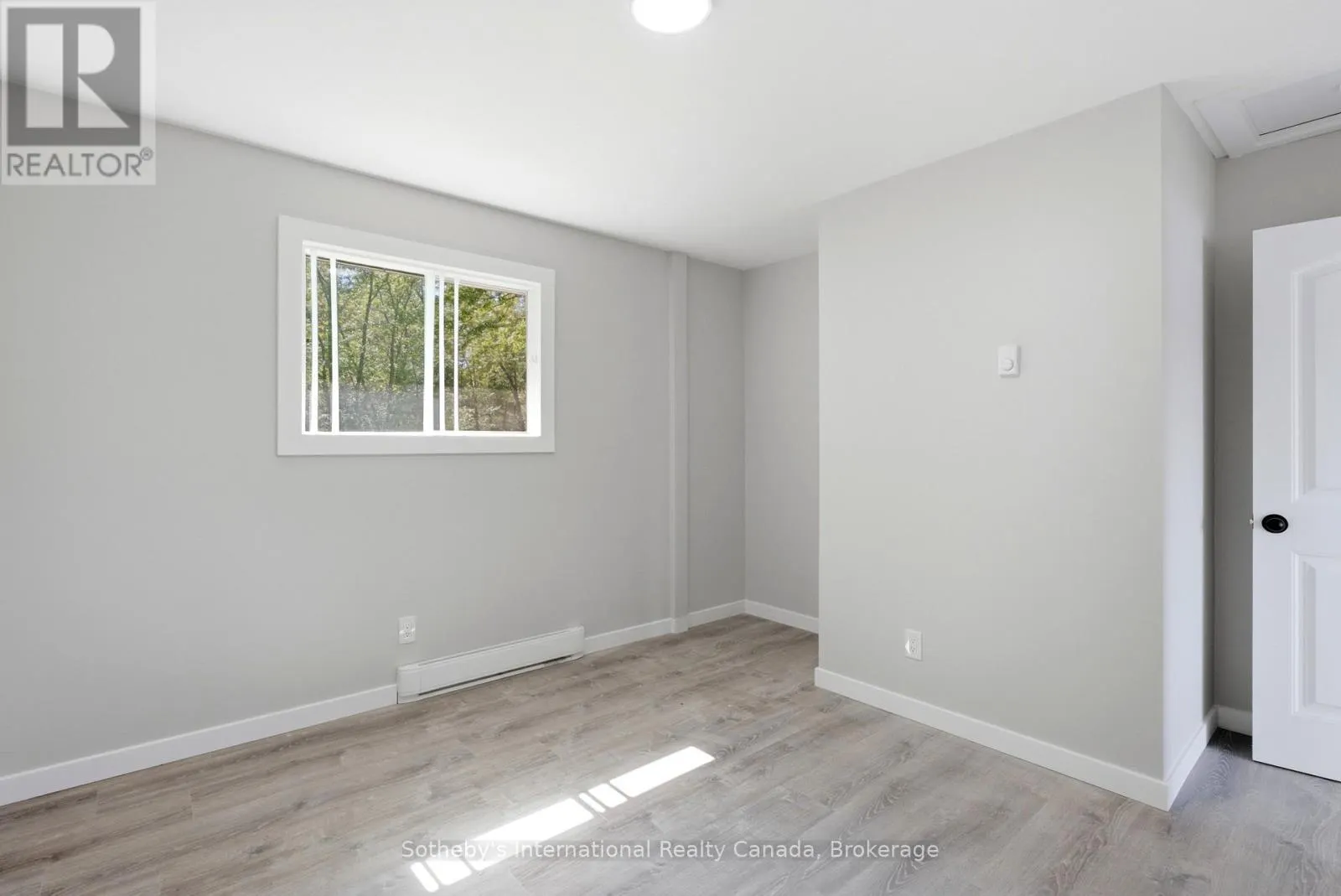 COTTAGE - 1055 WEST BANK DRIVE #COTTAGE