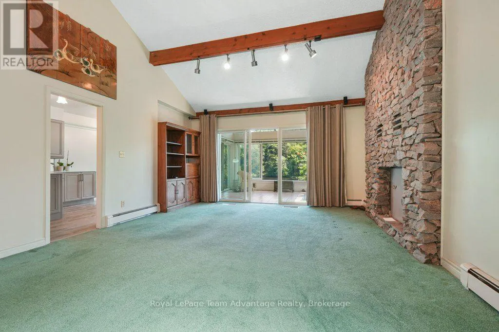 6 GINNIE STREET