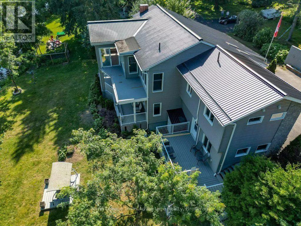 6 GINNIE STREET