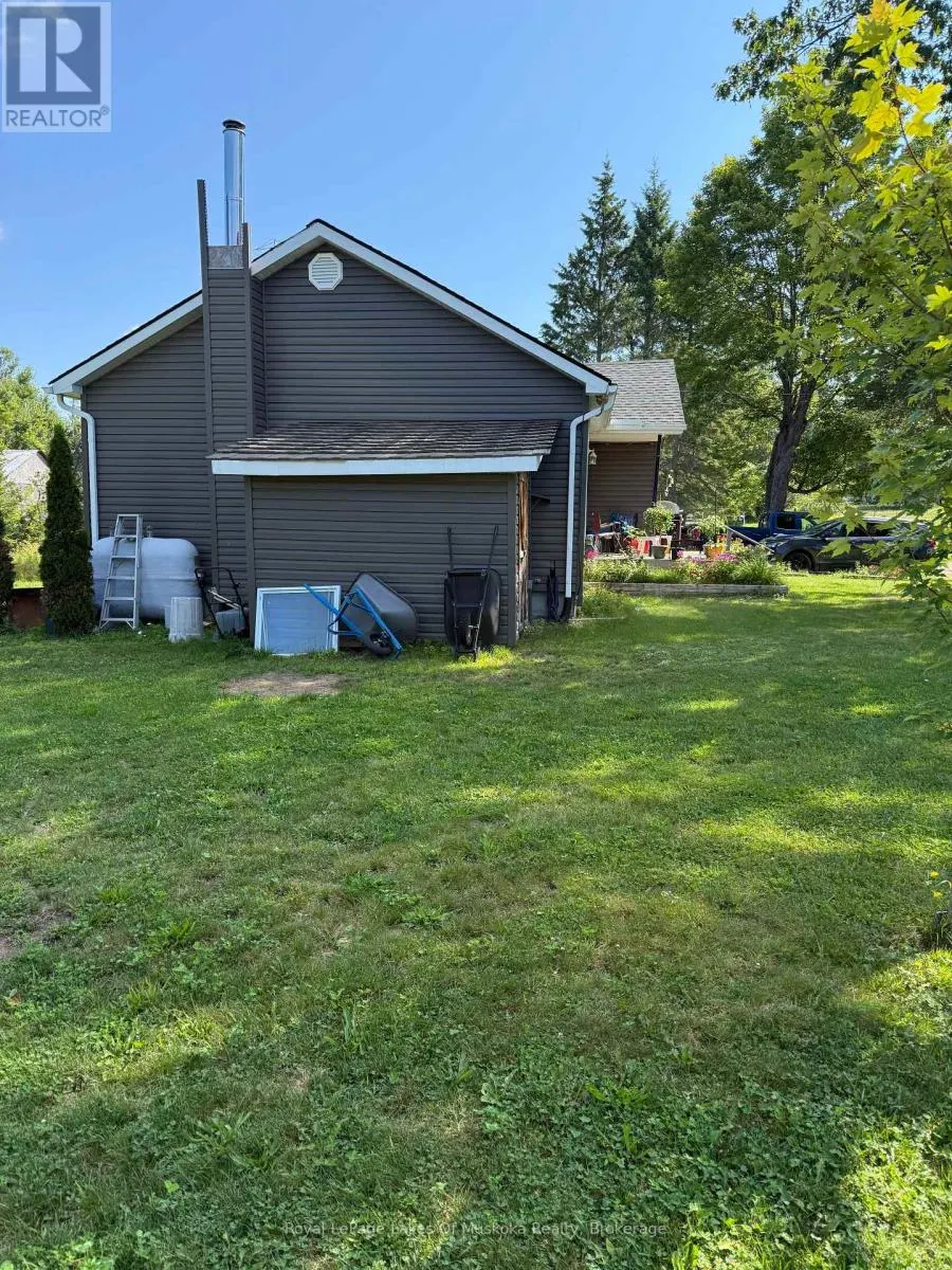 1014 BEN LAKE ROAD EAST ROAD