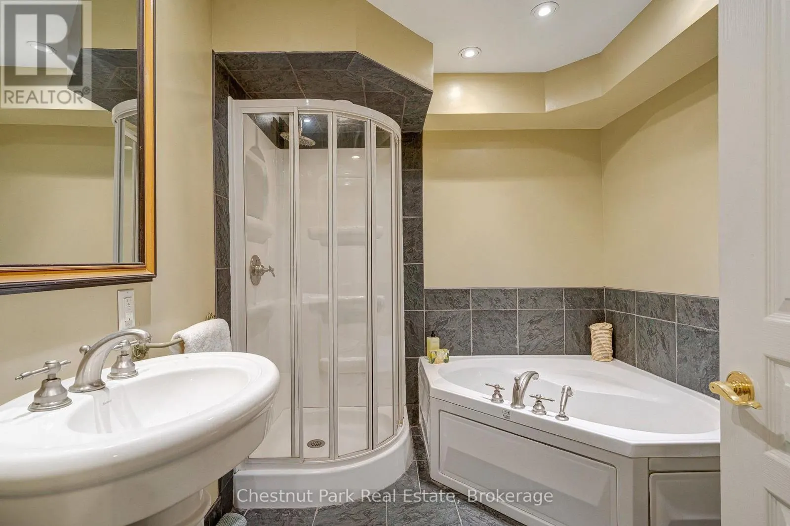 103 RIDGECREST LANE