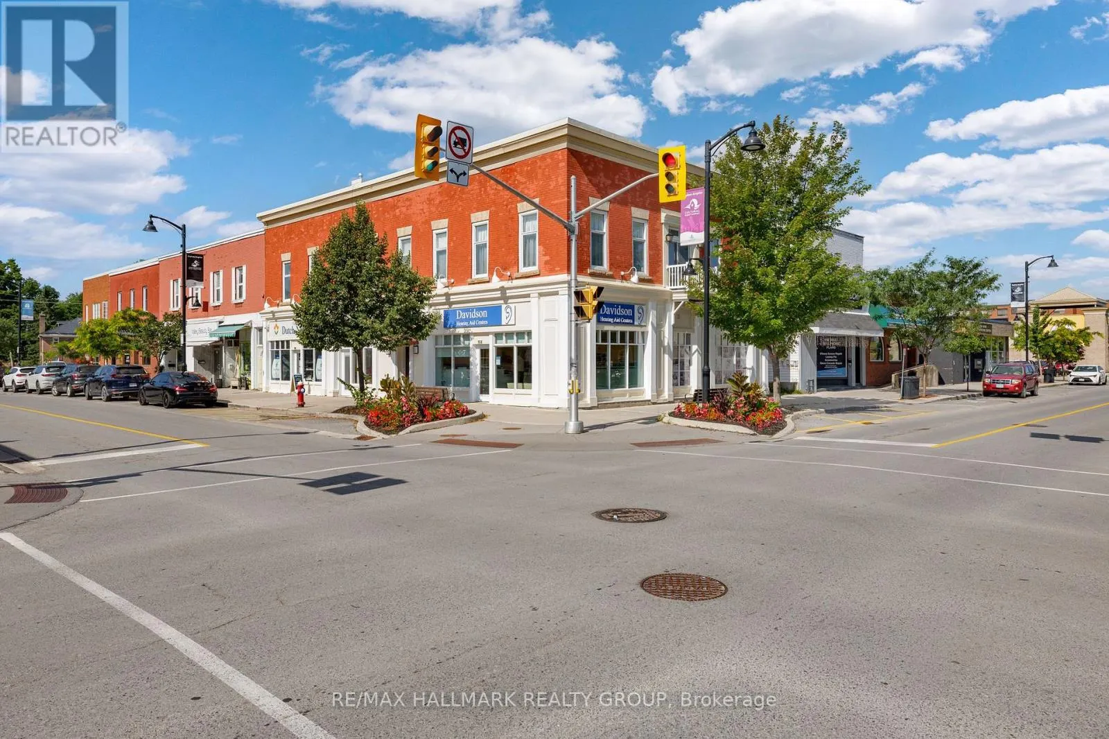 100 JOHN STREET N