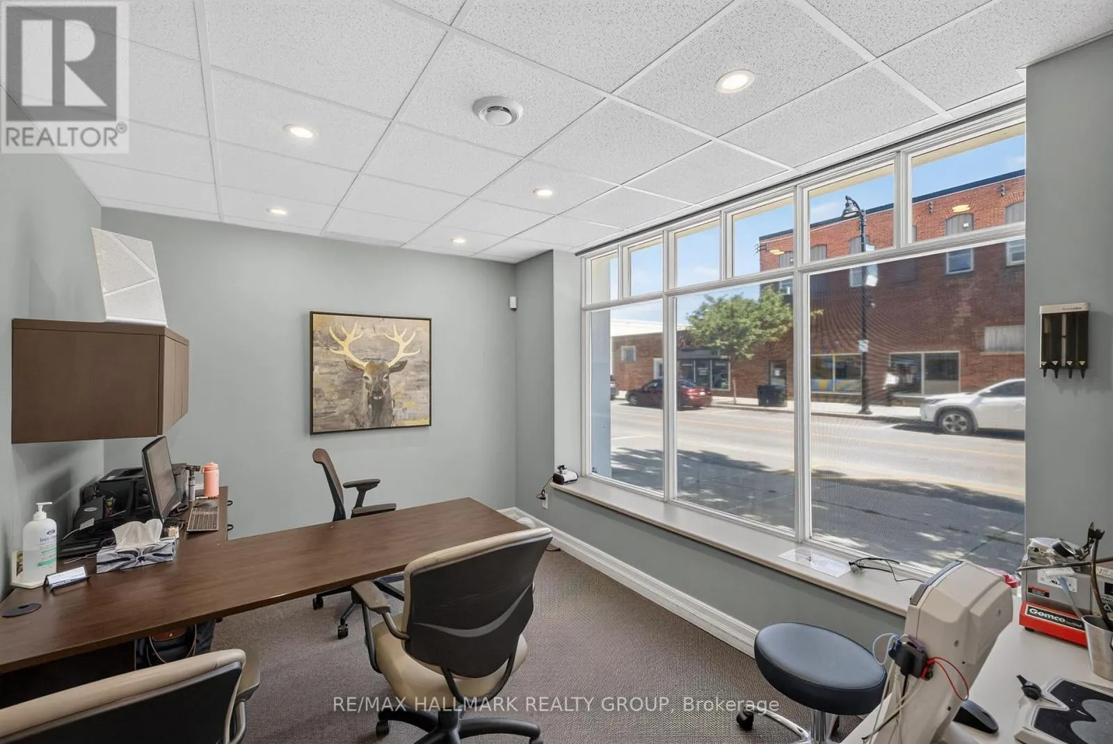 100 JOHN STREET N
