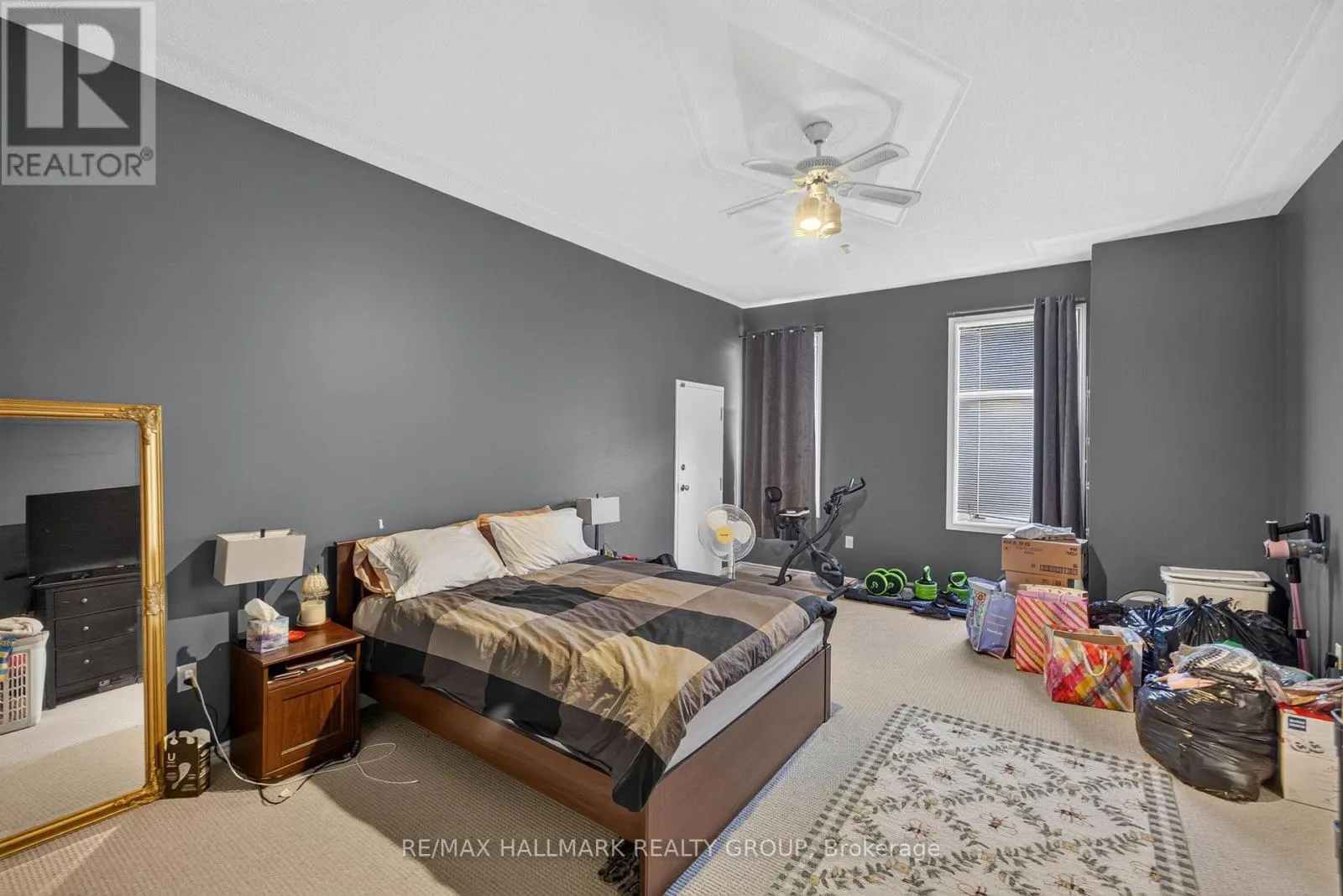 100 JOHN STREET N