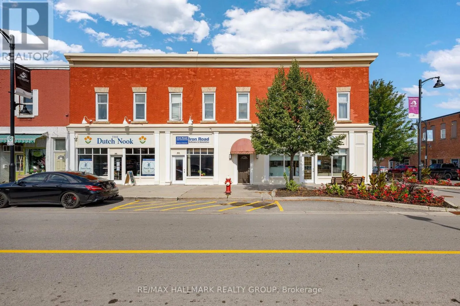 100 JOHN STREET N