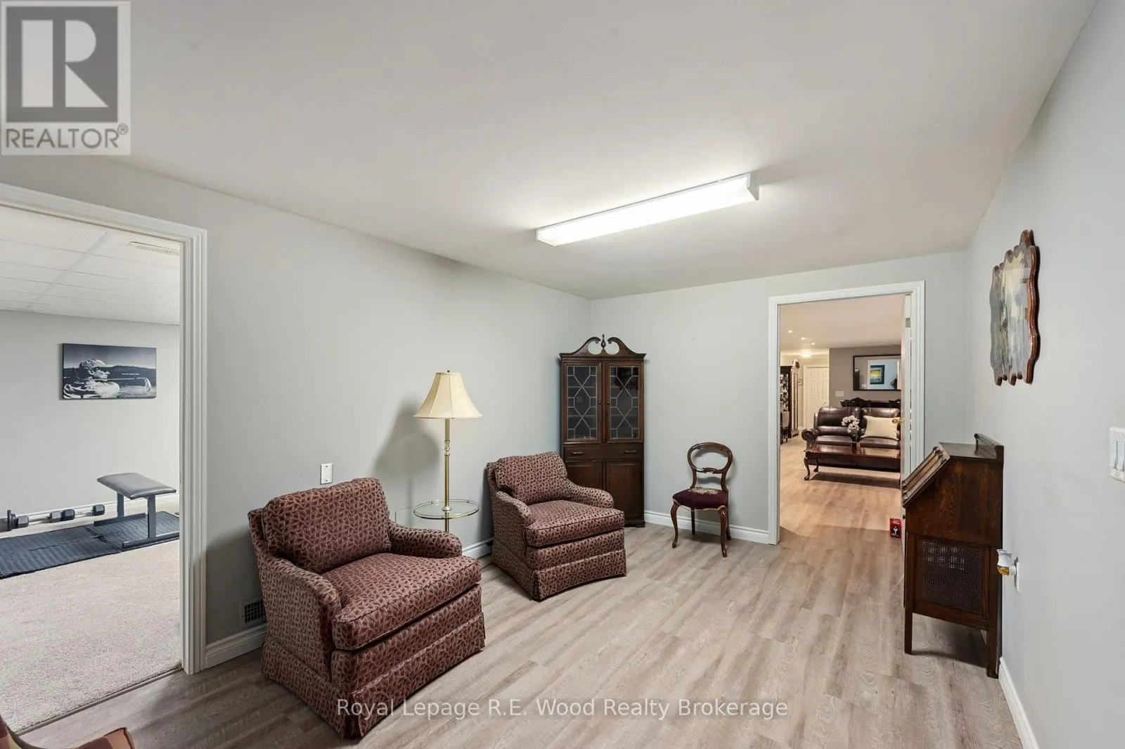 2 WHISPERING PINE LANE