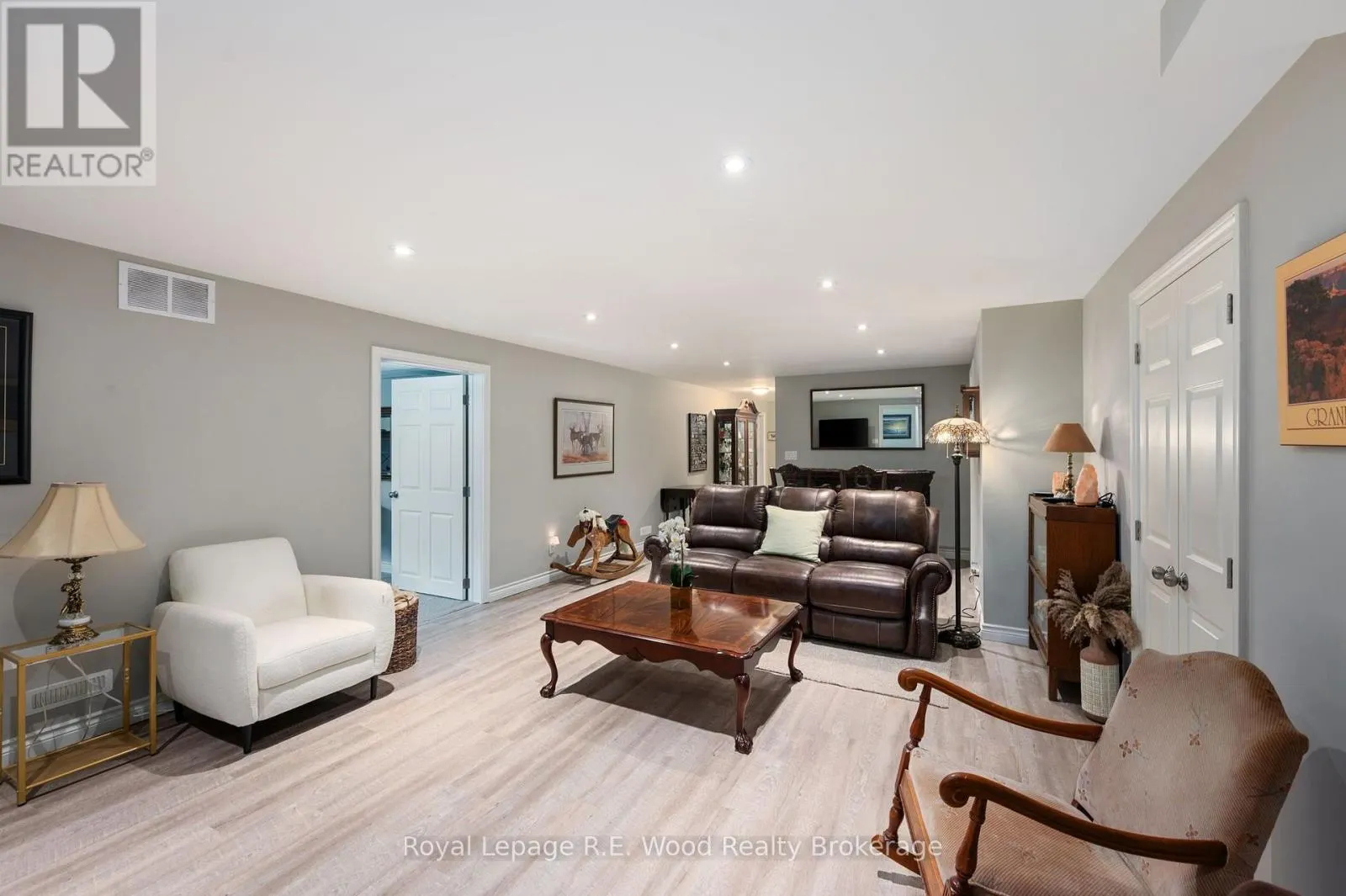 2 WHISPERING PINE LANE