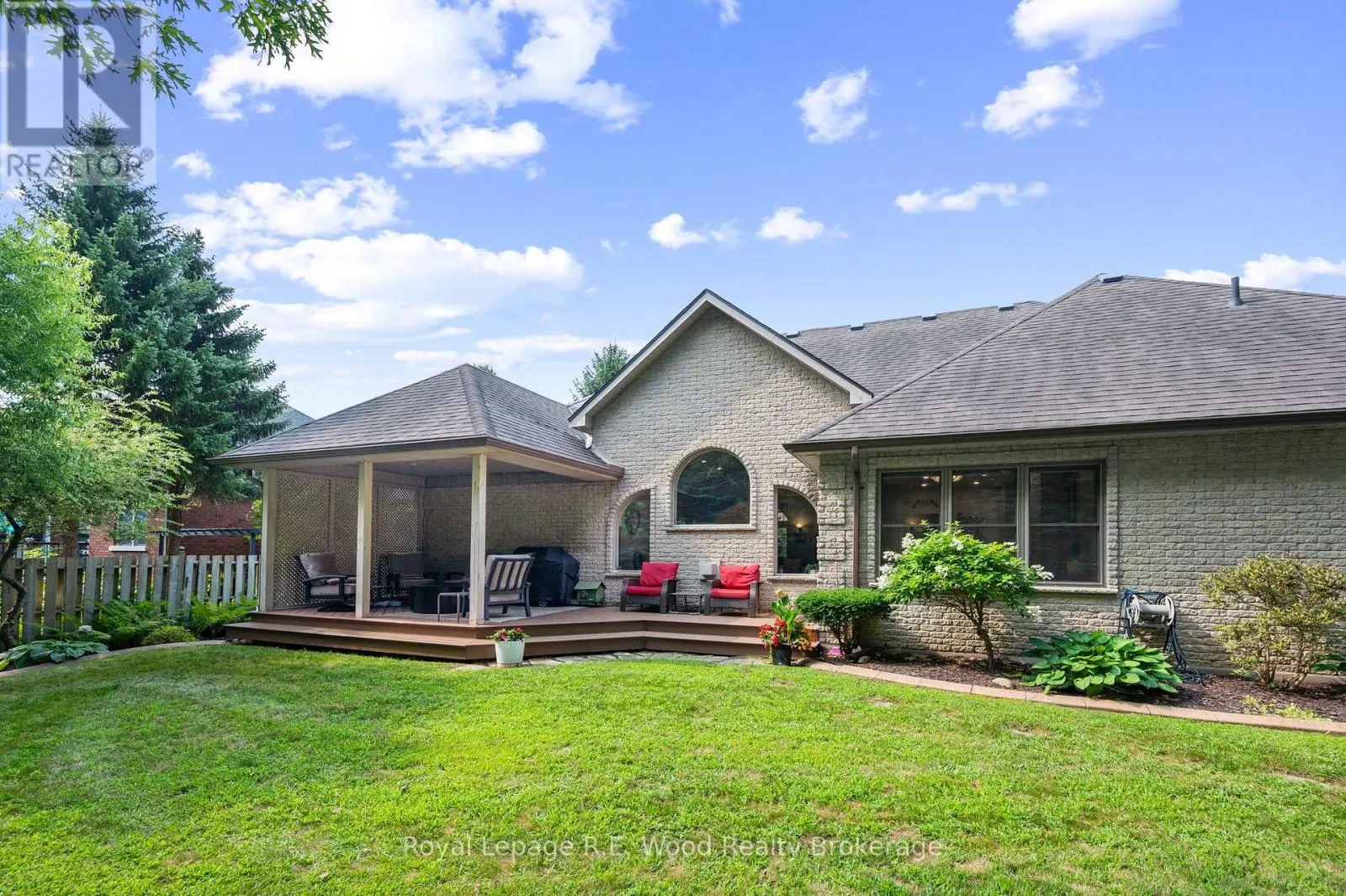 2 WHISPERING PINE LANE