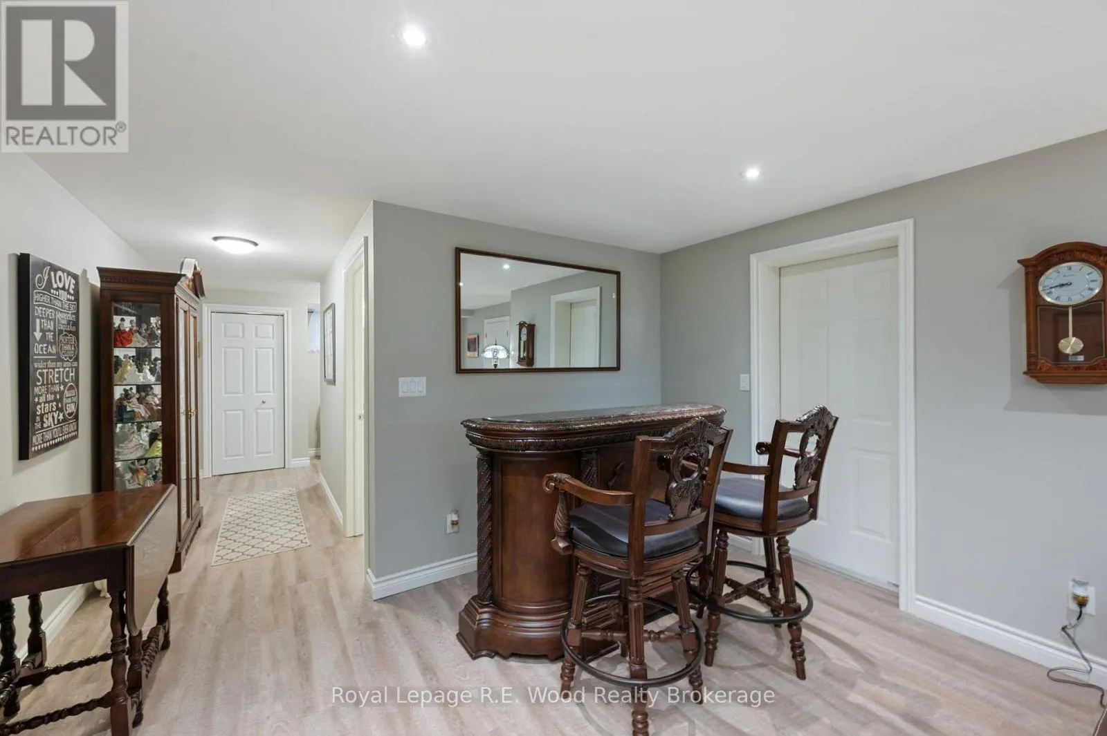 2 WHISPERING PINE LANE