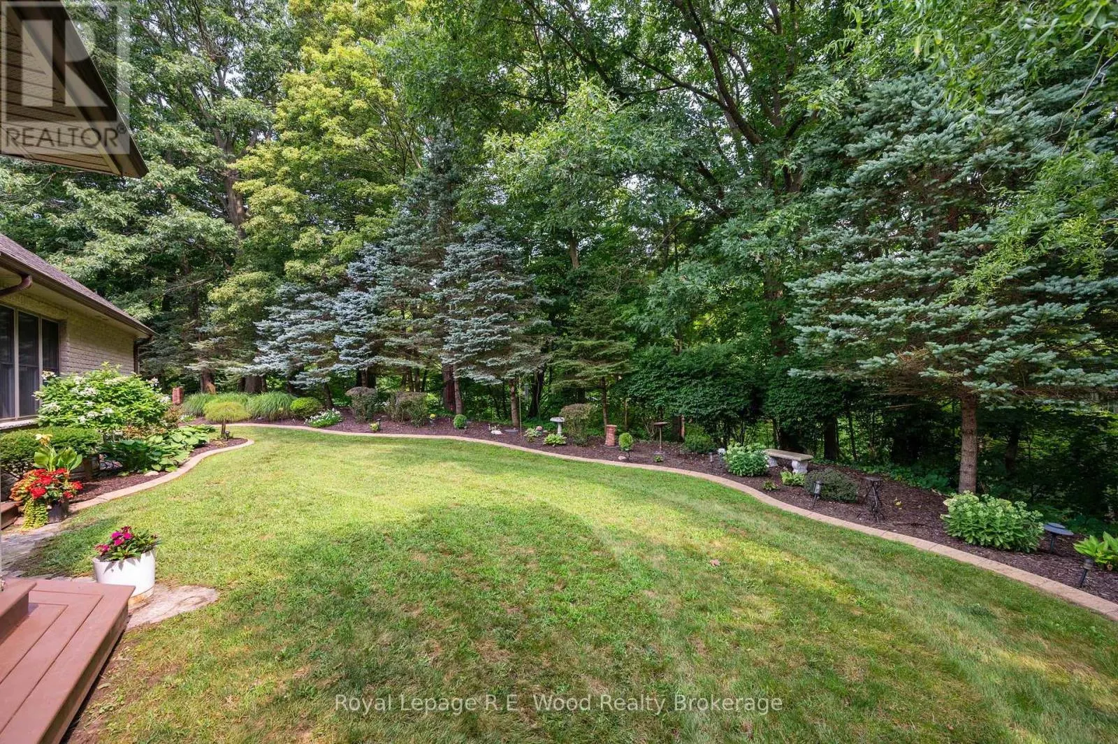 2 WHISPERING PINE LANE