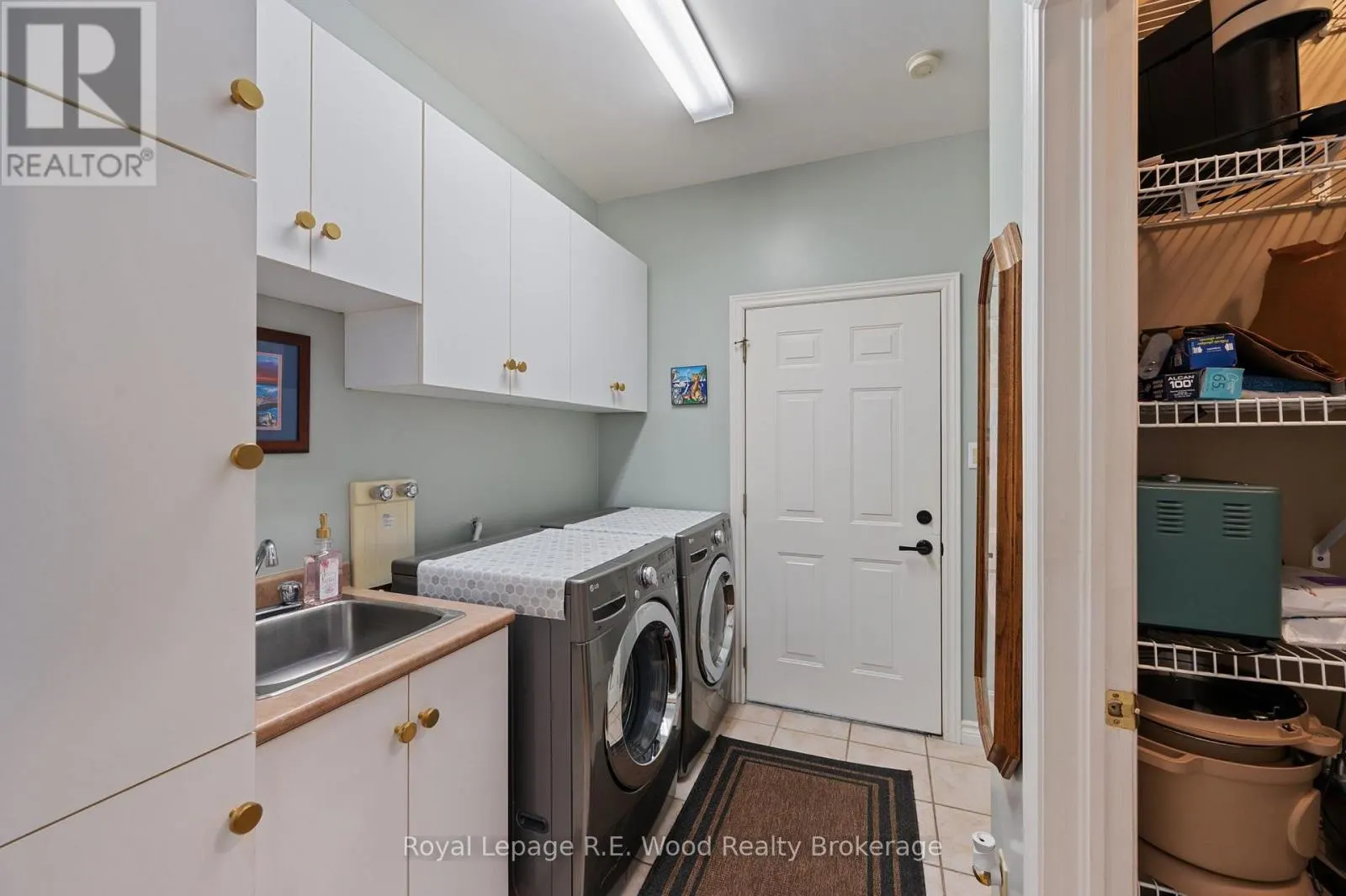 2 WHISPERING PINE LANE