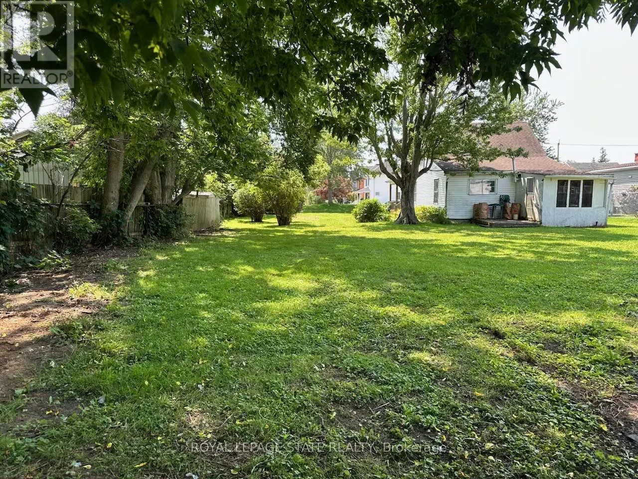 VL NORTH CAYUGA STREET W