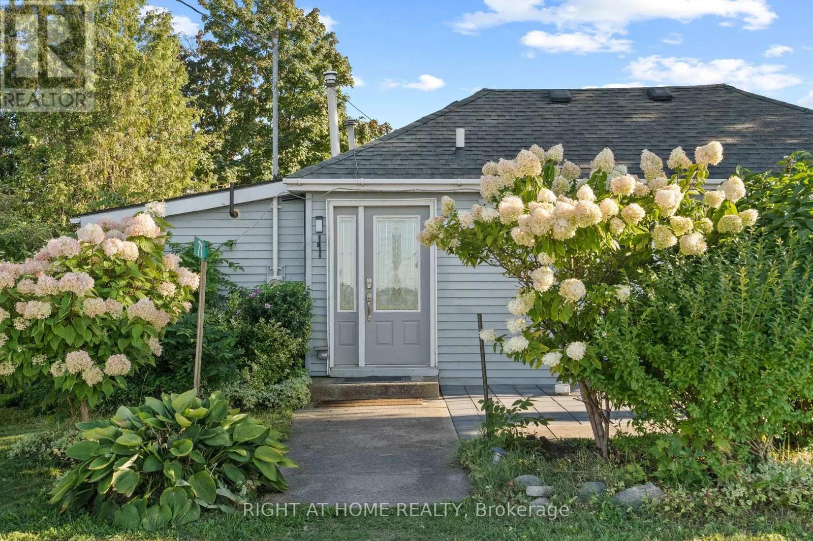 71 LIGHTHOUSE DR DRIVE