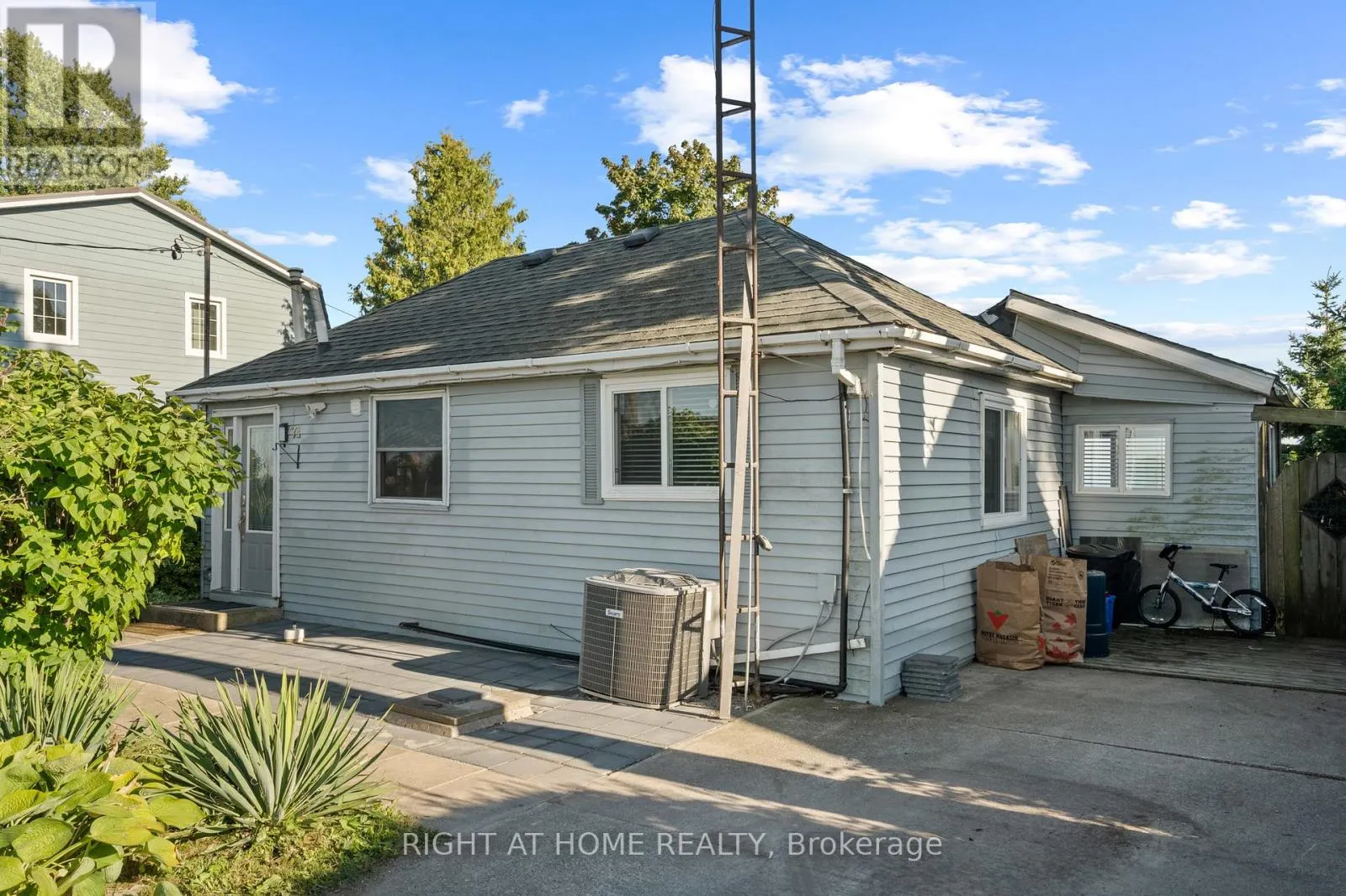 71 LIGHTHOUSE DR DRIVE