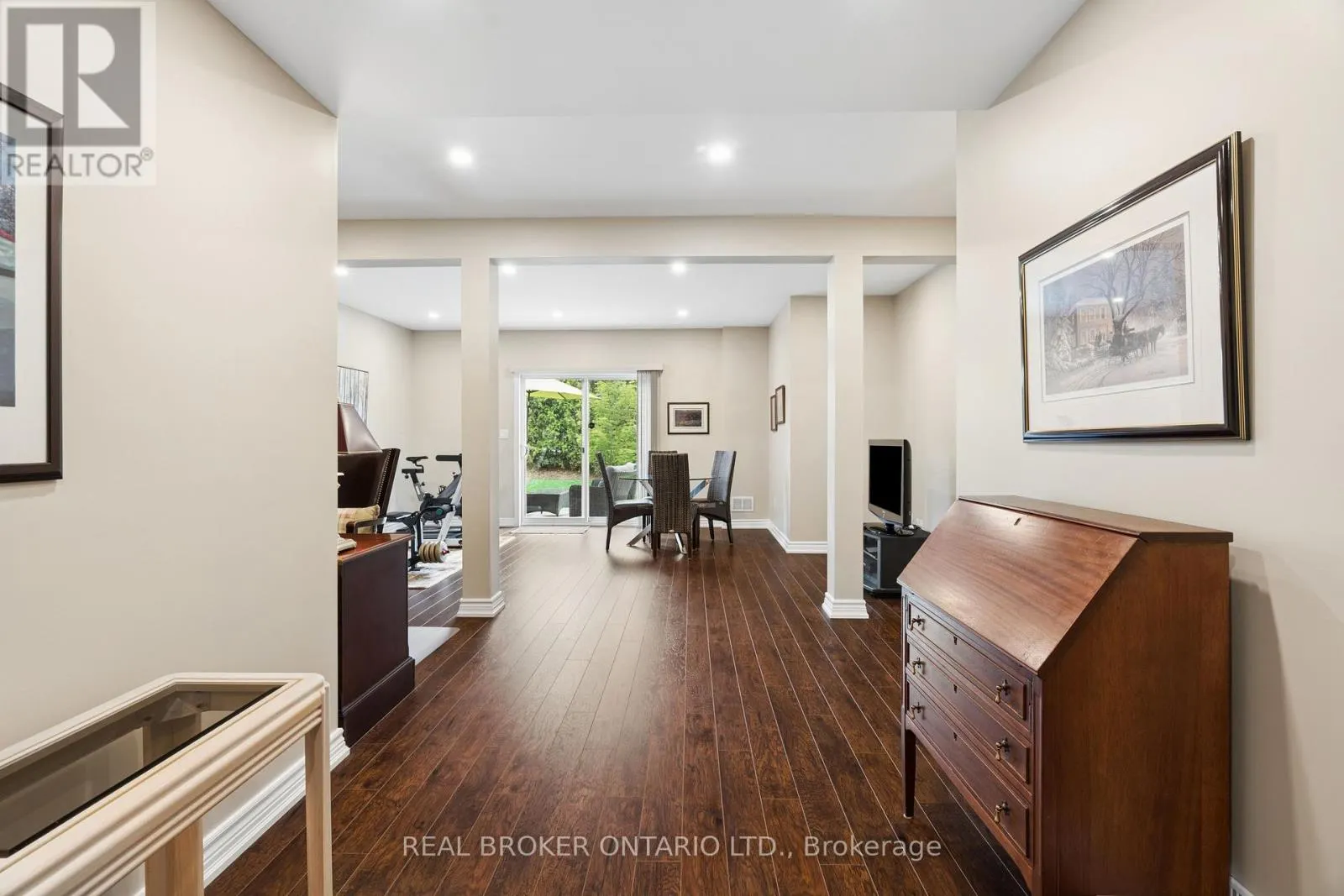 14 CHESTNUT DRIVE