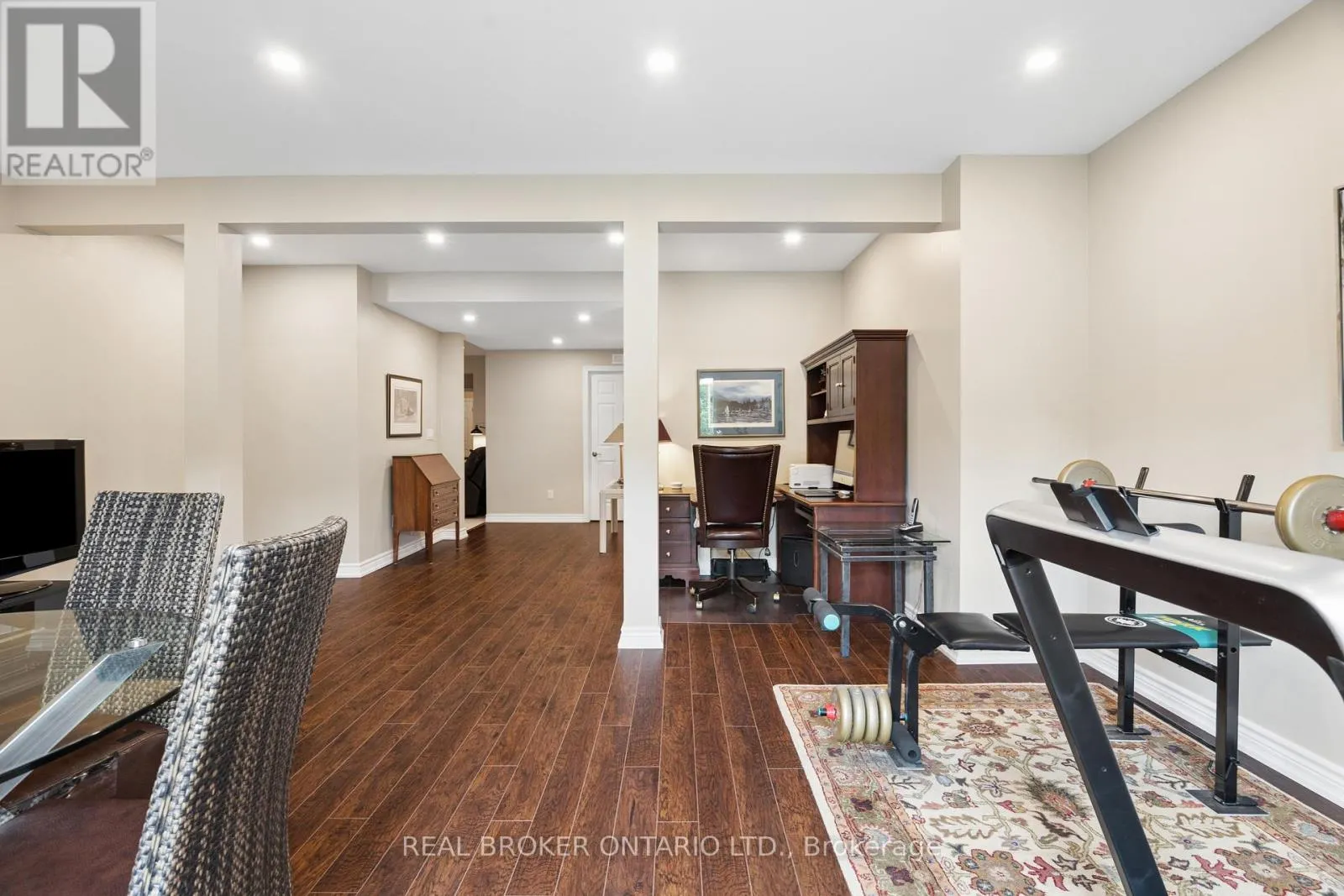 14 CHESTNUT DRIVE