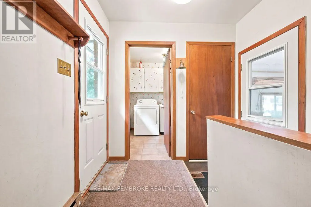 20 MEADOWBROOK DRIVE