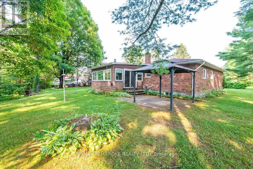20 MEADOWBROOK DRIVE