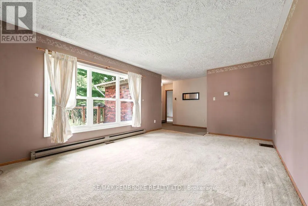 20 MEADOWBROOK DRIVE
