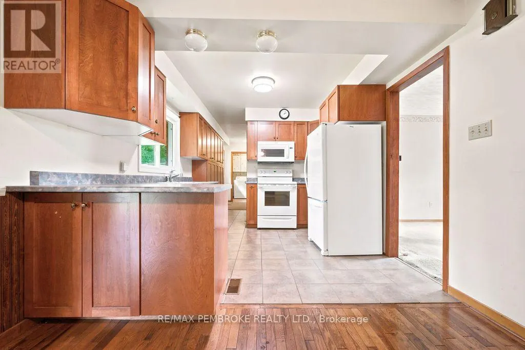 20 MEADOWBROOK DRIVE
