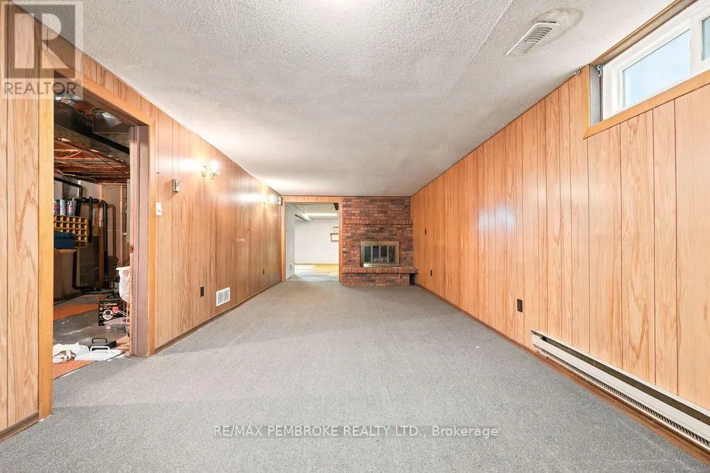 20 MEADOWBROOK DRIVE