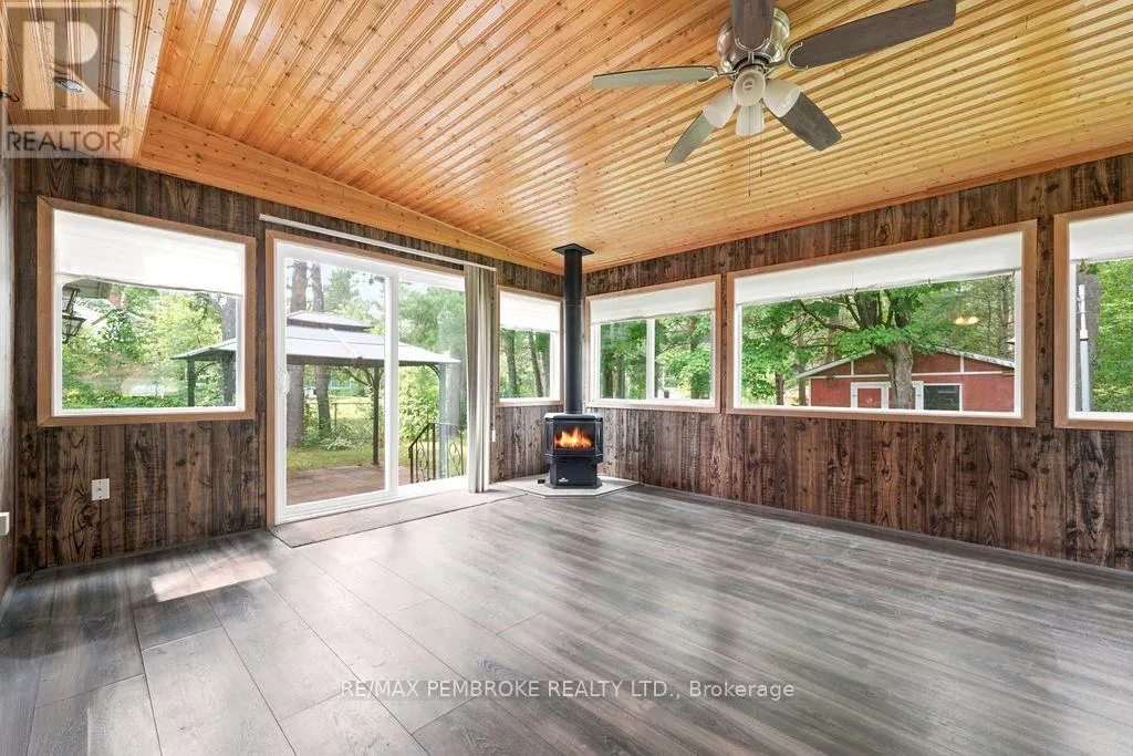 20 MEADOWBROOK DRIVE