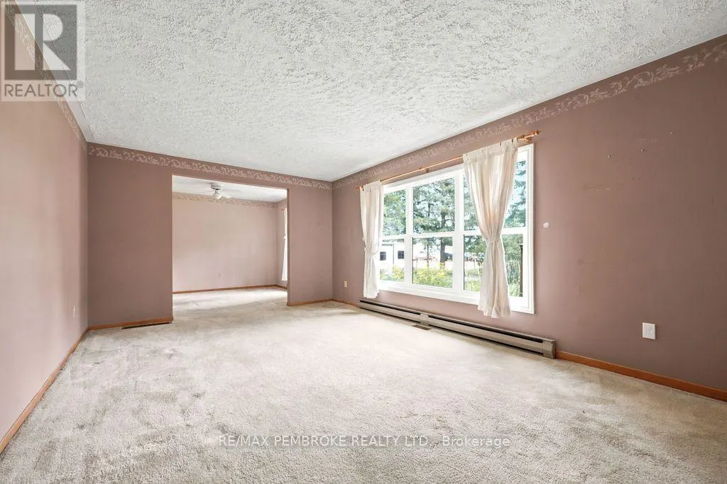 20 MEADOWBROOK DRIVE