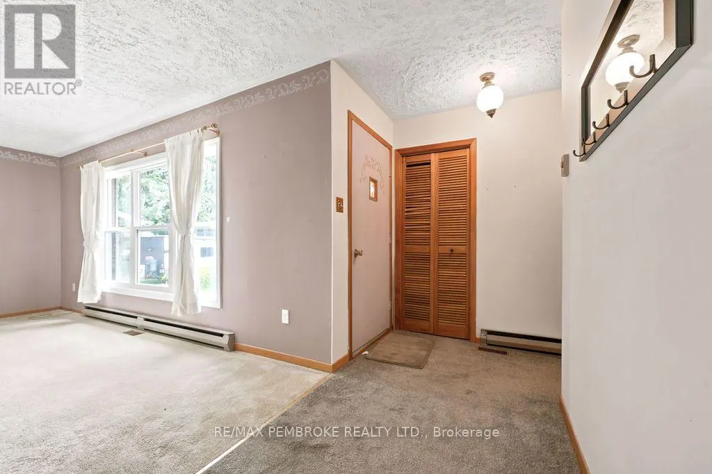20 MEADOWBROOK DRIVE