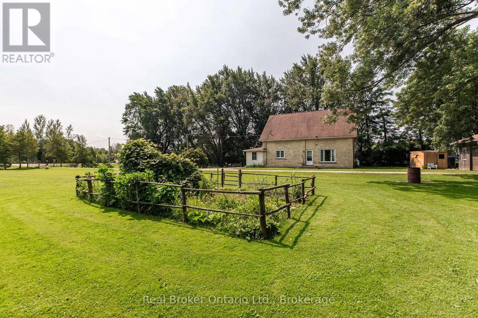 3047 BRUCE 1 ROAD