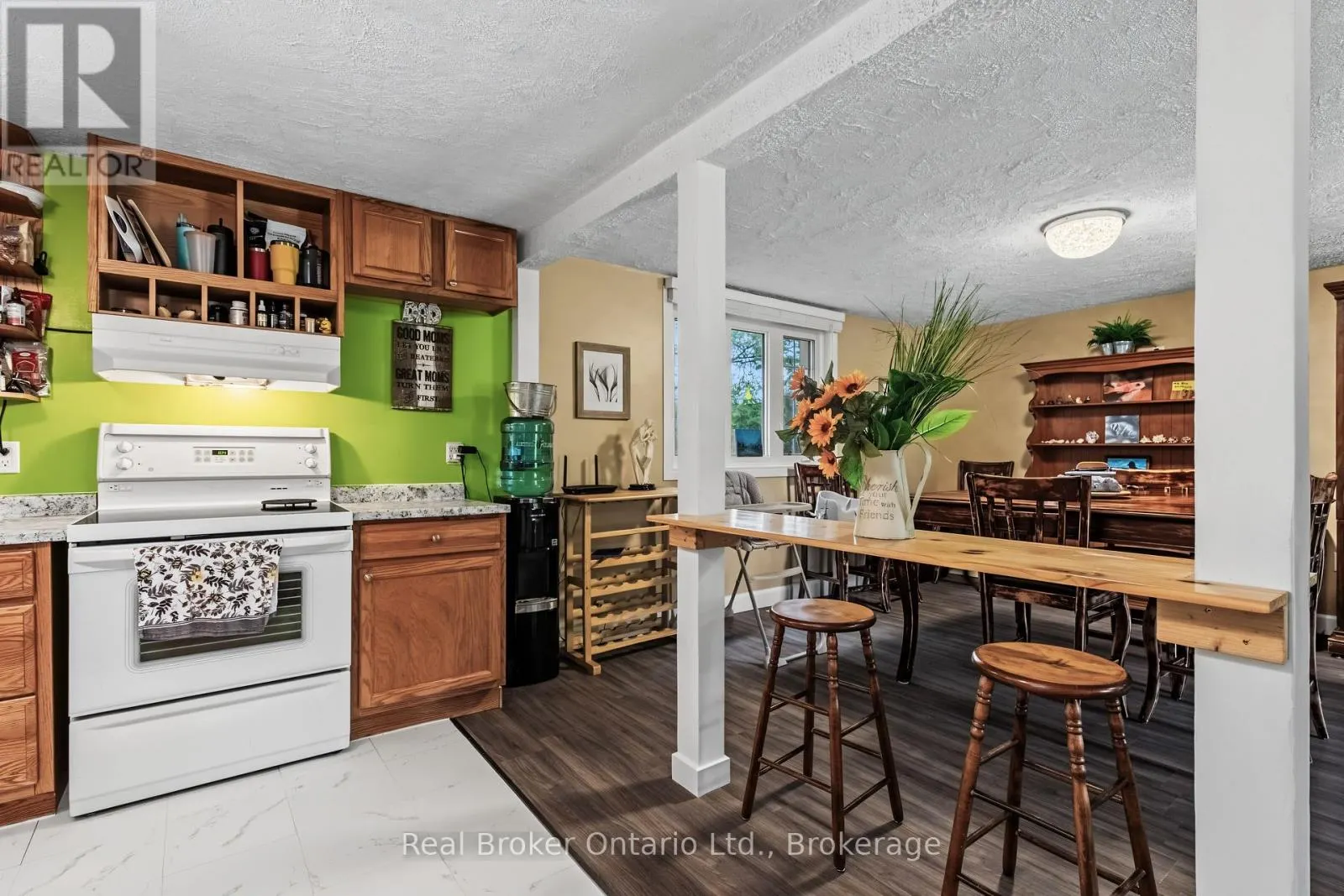 3047 BRUCE 1 ROAD